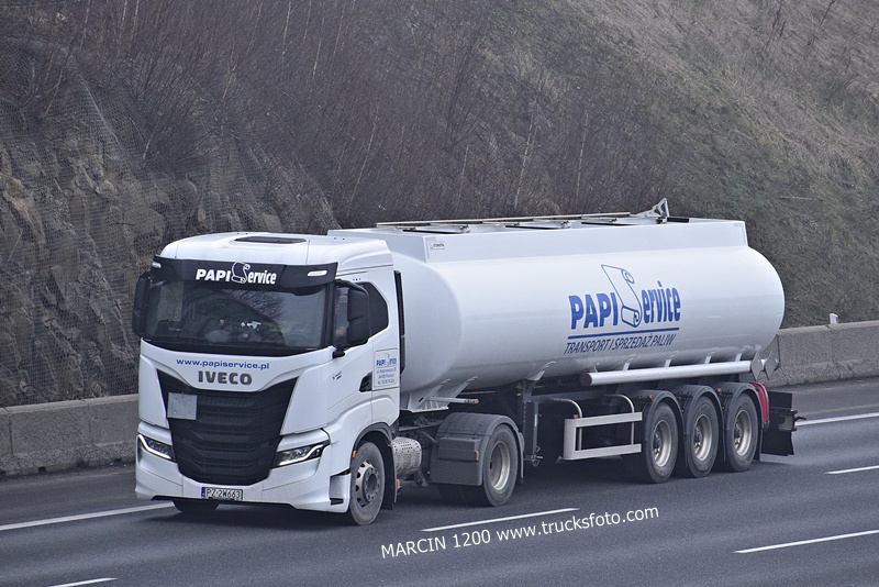 PAPI SERVICE-crop-IVECO S-WAY.JPG