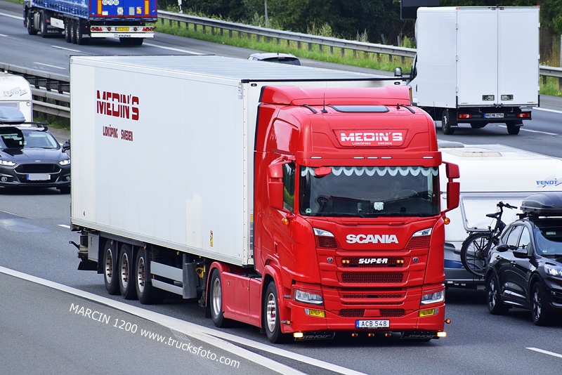 _DSC8538 MEDIN'S-crop-SCANIA R NG SUPER.JPG
