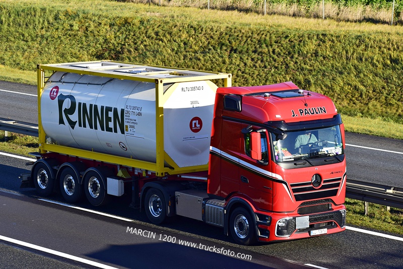 _DSC4747 J. Paulin-crop-ActrosL ProCabin.JPG