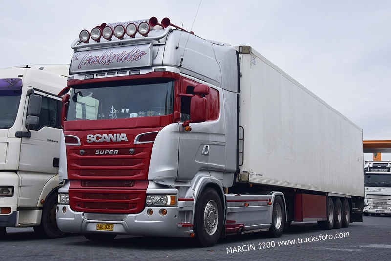 _DSC4670 TSAKIRIDIS-crop-SCANIA R STREAMLINE.JPG
