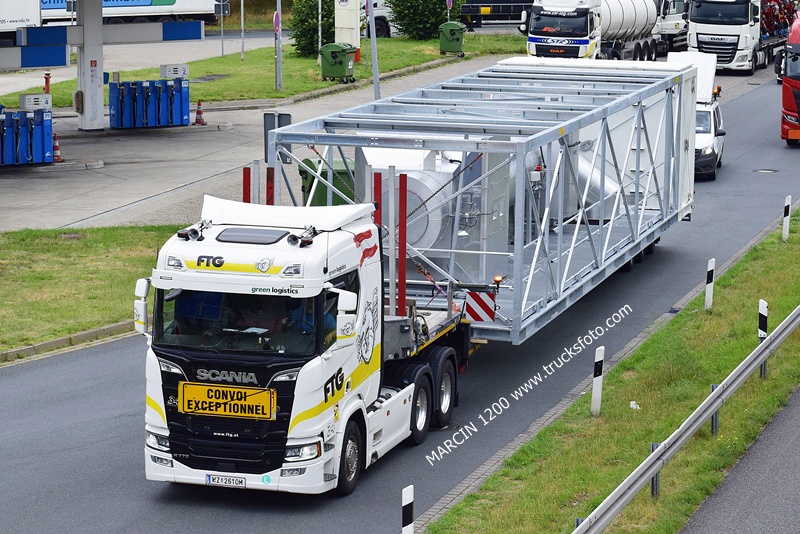 _DSC7916 FTG-crop-SCANIA R770 NG V8.JPG