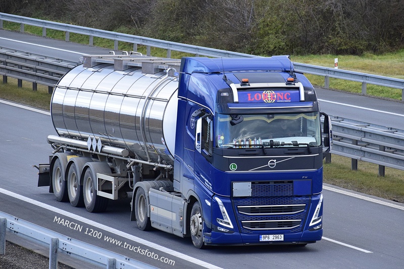 _DSC0257 LORENC-crop-VOLVO FH5.JPG