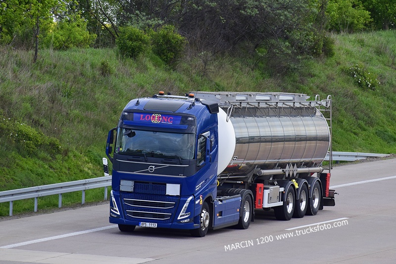 _DSC2558 LORENC-crop-VOLVO FH5.JPG