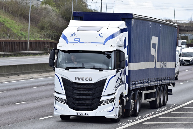 _DSC0664-crop-International SL Services-IVECO S-WAY.JPG