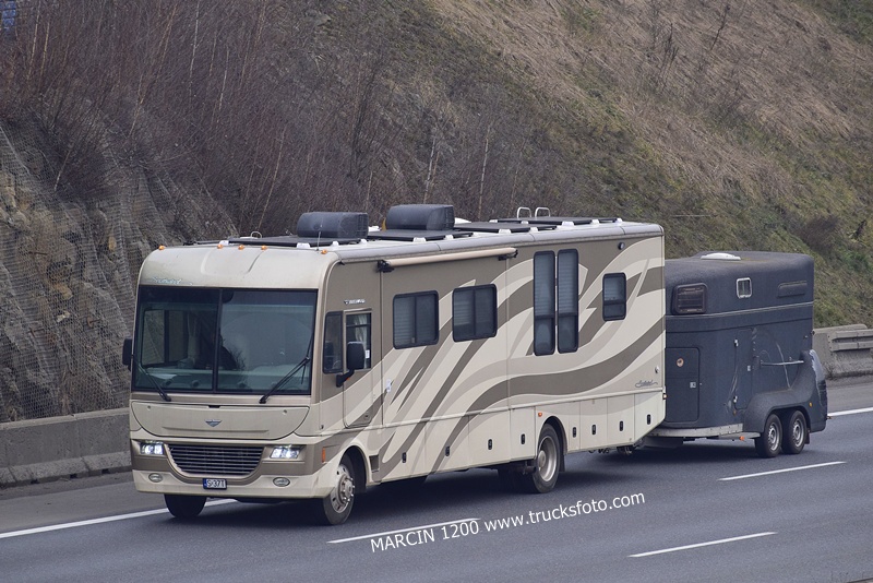 KAMPER-crop-FLEETWOOD SOUTHWIND.JPG