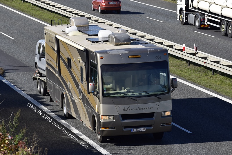 _DSC00011 (2242) KAMPER-crop-HURRICANE.JPG