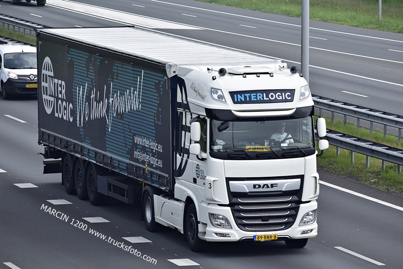 _DSC3024 INTERLOGIC-crop-DAF XF 106 II.JPG