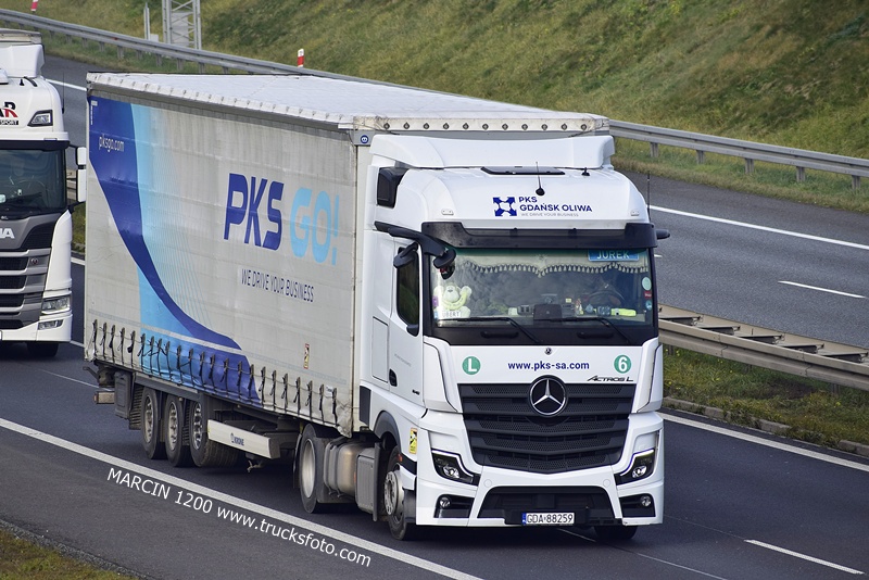 _DSC4224 PKS Gdańsk-Oliwa-crop-ActrosL MP5.JPG