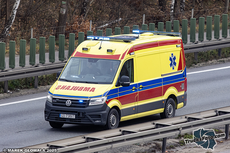Volkswagen Crafter - Ambulans Gdańsk.jpg