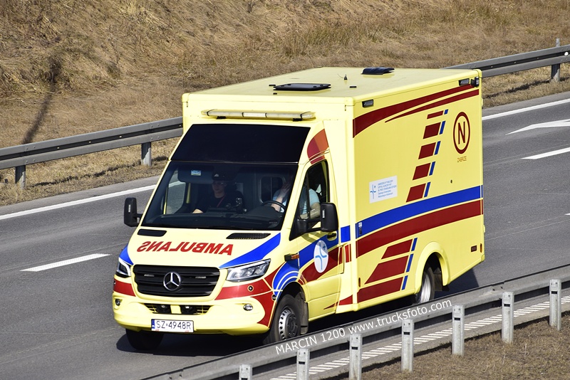 POGOTOWIE-crop-MERCEDES SPRINTER.JPG