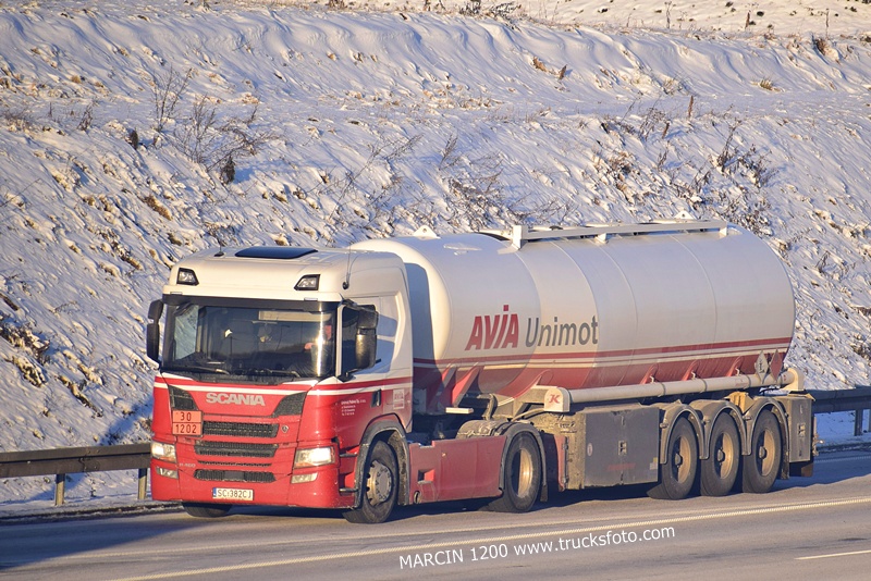 _DSC00011 (2555) AVIA-crop-SCANIA P420 NG.JPG