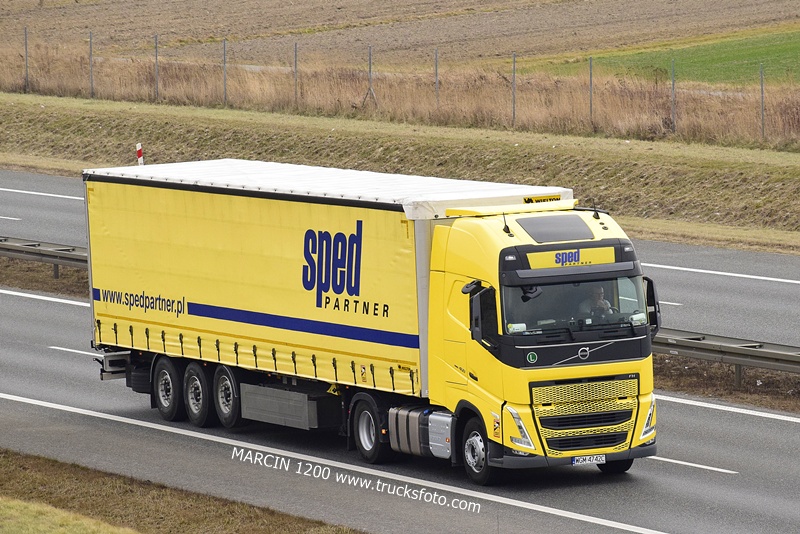_DSC1574 SPED PARTNER-crop-VOLVO FH5.JPG