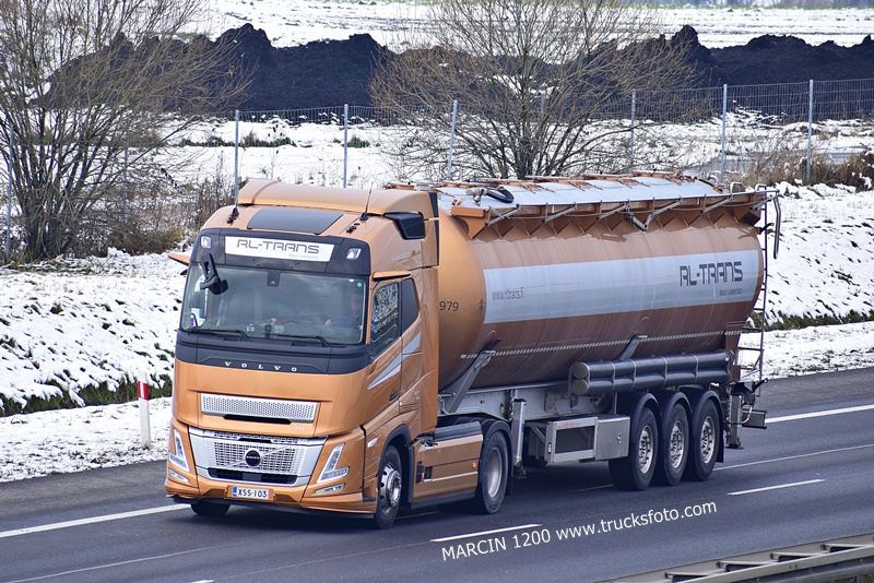 _DSC6091 RL-Trans-crop-VOLVO FH AERO.JPG