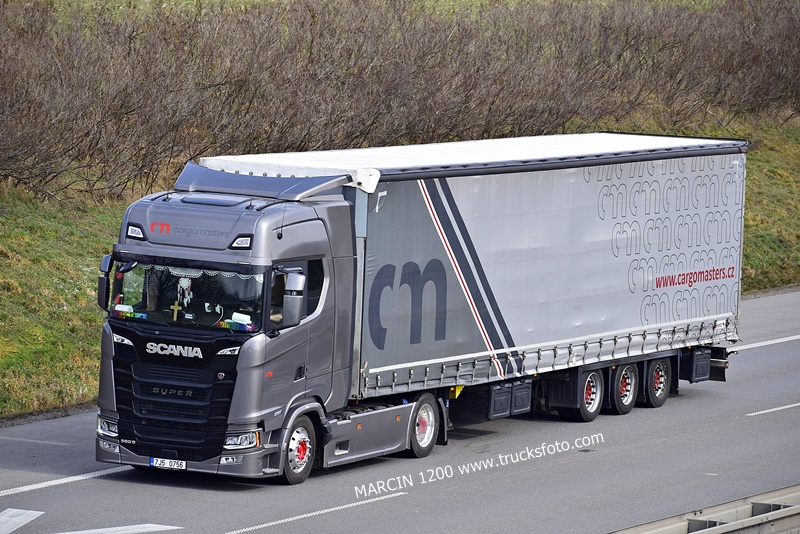 _DSC2745 CARGOMASTERS-crop-SCANIA S560.JPG