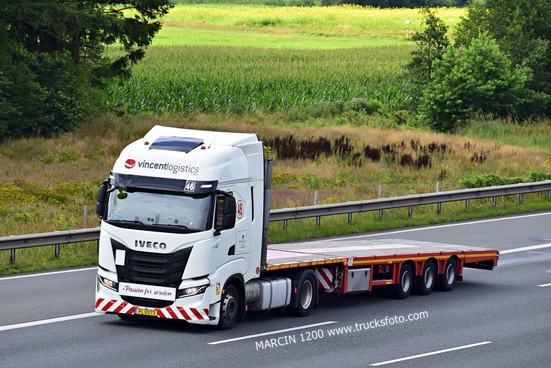 _DSC8824 Vincent Logistics-crop-IVECO S-WAY.JPG