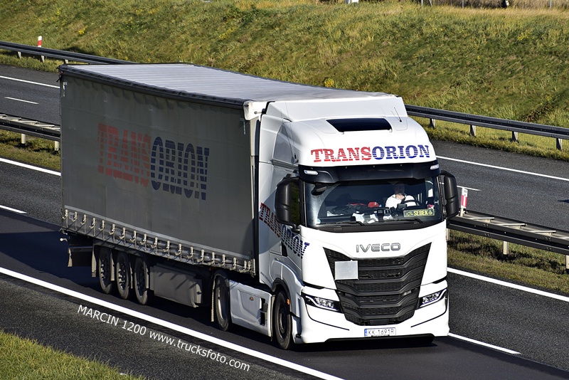 _DSC4773 Transorion-crop-IVECO S-WAY.JPG