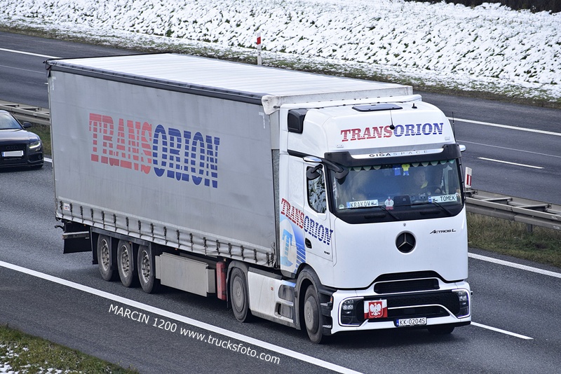 _DSC6376 TRANSORION-crop-ActrosL ProCabin.JPG