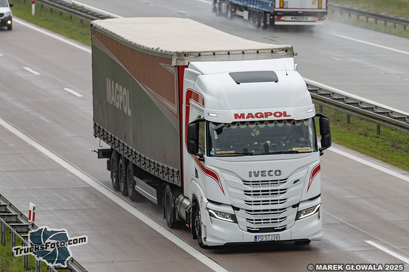 Iveco S-Way LNG - Magpol.jpg
