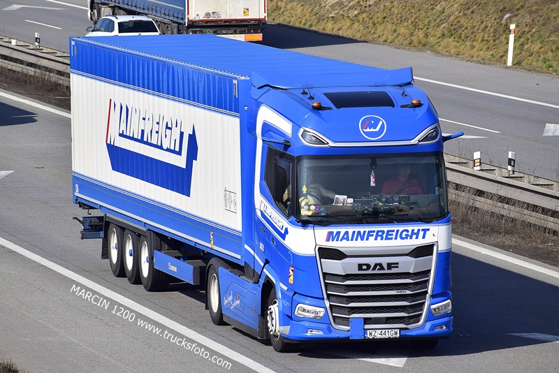_DSC2327 MAINFREIGHT-crop-DAF XG.JPG