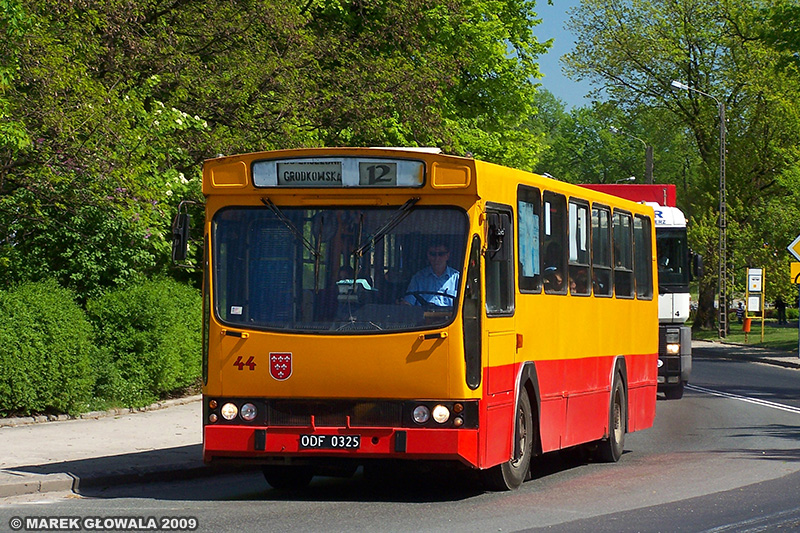 Jelcz M11 - MZK Nysa.jpg