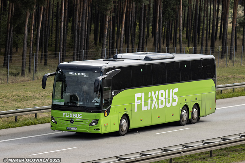 Mercedes-Benz Tourismo E17 - Żak Tourist Augustów Flixbus.jpg