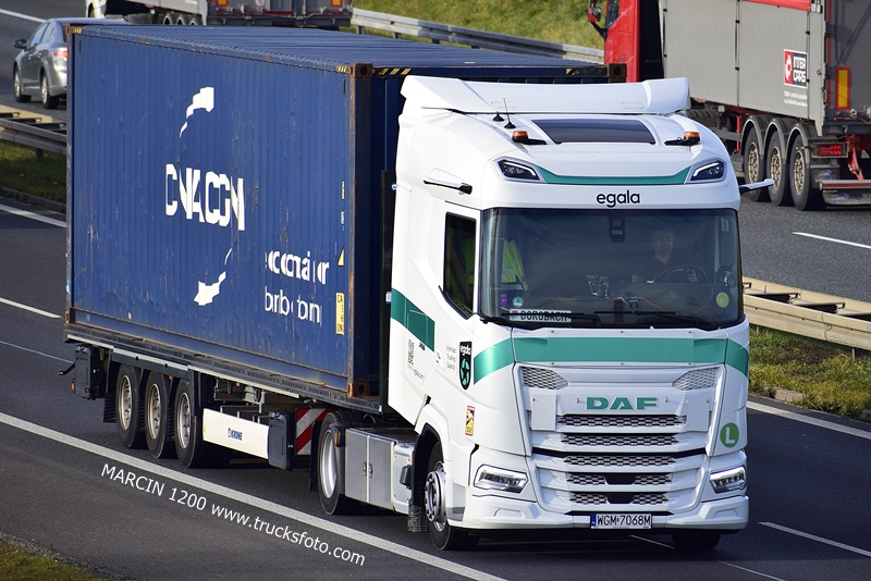 _DSC4646 EGALA-crop-DAF XG.JPG