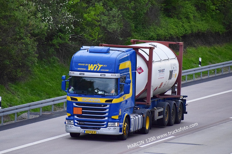 _DSC2336 WIT-crop-SCANIA R.JPG
