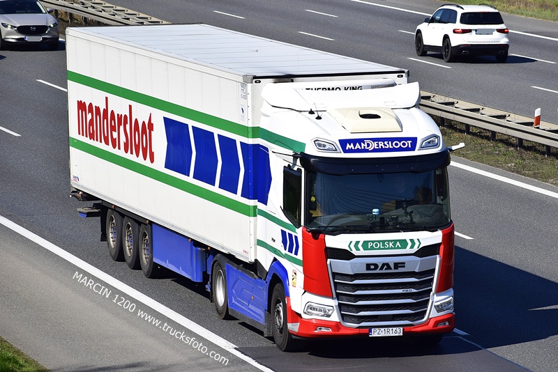 MANDERSLOOT-crop-DAF XG.JPG