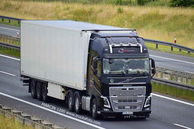 _DSC4843 TRANSMAR-crop-VOLVO FH4.JPG
