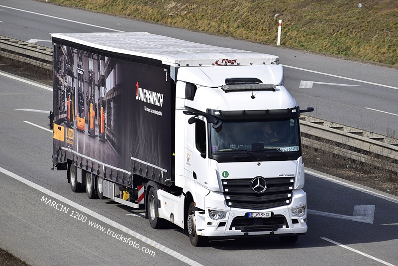 _DSC2483 LKW RUDI-crop-ACTROS MP5-Jungheinrich.JPG