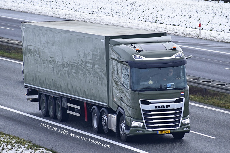 _DSC6097 WOJSKO ZAGRANICA-crop-DAF XG.JPG
