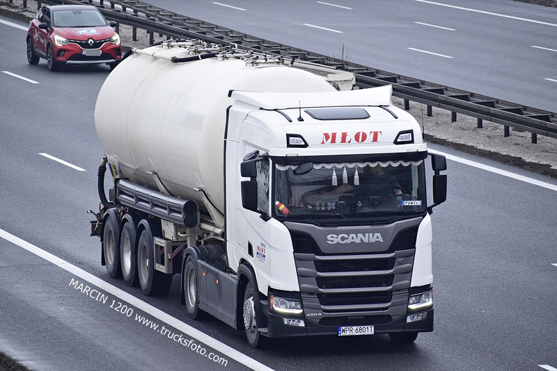 _DSC00011 (2651) MŁOT-crop-SCANIA R460 NG.JPG