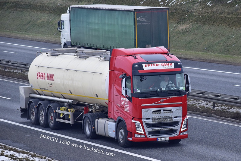 _DSC3679 SPEED-TANK-crop-VOLVO FH4.JPG