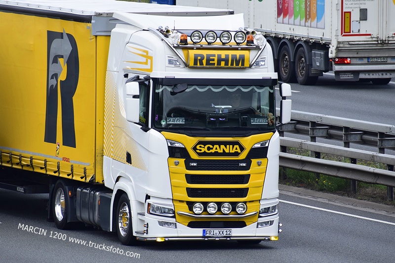 _DSC8543 REHM-crop-SCANIA S.JPG