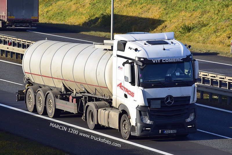 _DSC7234 VIT COMERC-crop-ACTROS MP4.JPG