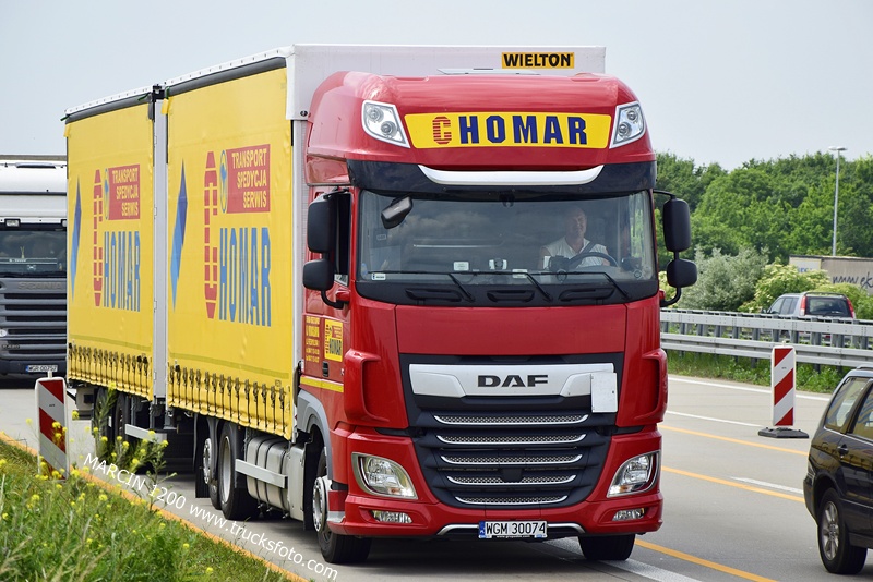 _DSC0262 CHOMAR-crop-DAF XF 106 II.JPG