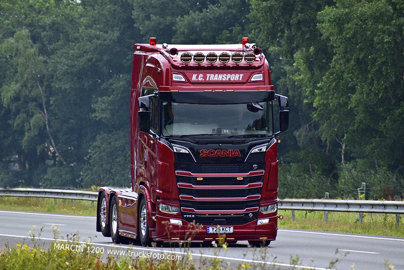_DSC0783 K.C.TRANSPORT-crop-SCANIA S770 V8.JPG