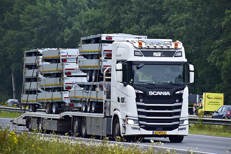 _DSC9641 MBT-crop-SCANIA S500.JPG