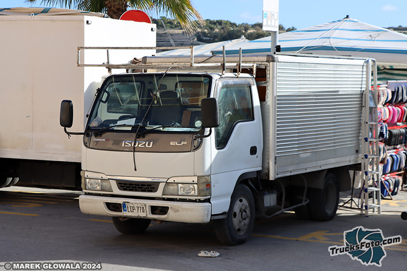 Isuzu Elf.jpg