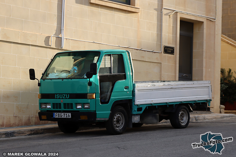 Isuzu1.jpg