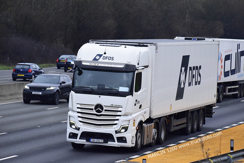 _DSC9130 DFDS-crop-ActrosL MP5.JPG