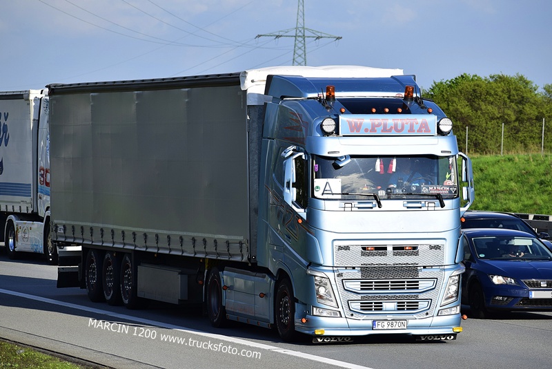 _DSC2265 W.PLUTA-crop-VOLVO FH4.JPG