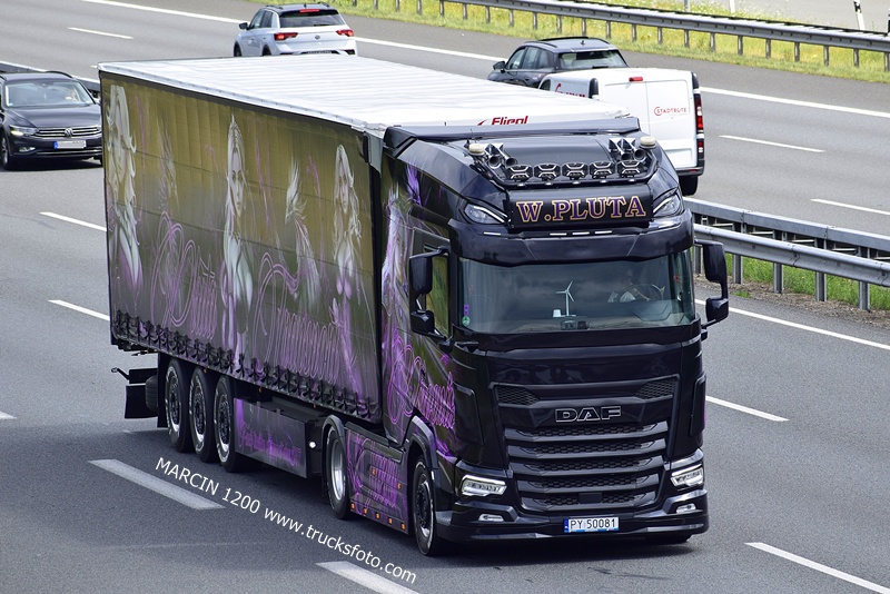 _DSC9140 W.PLUTA-crop-DAF XG.JPG