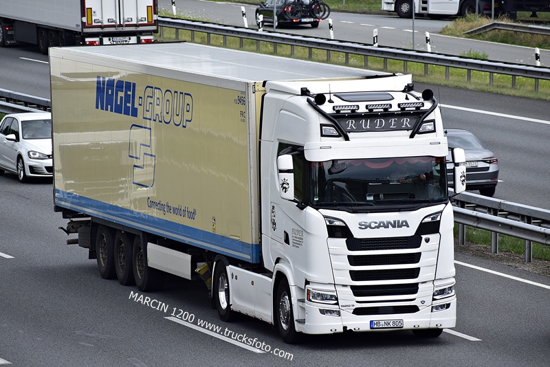 _DSC9308 RUDER-crop-SCANIA S520 V8.JPG