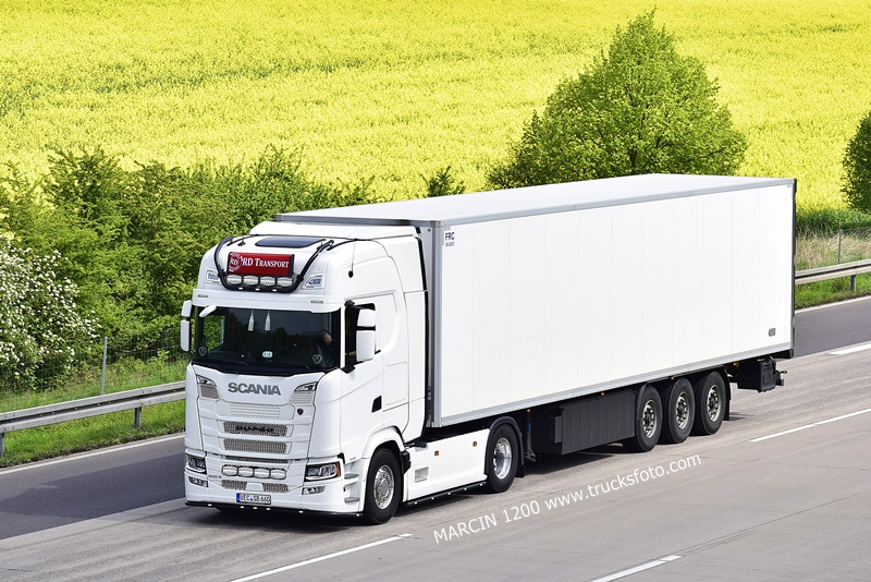 _DSC4788 RD TRANSPORT-crop-SCANIA S500.JPG