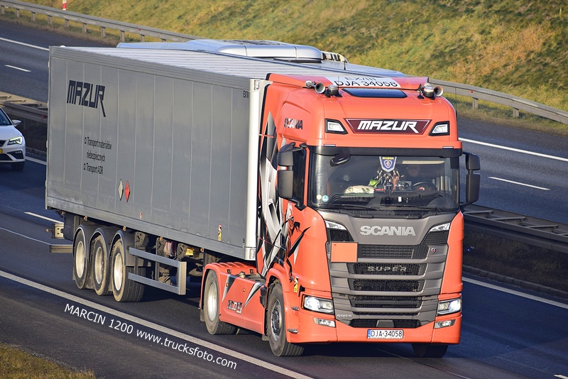 _DSC7582 MAZUR-crop-SCANIA S500 SUPER.JPG