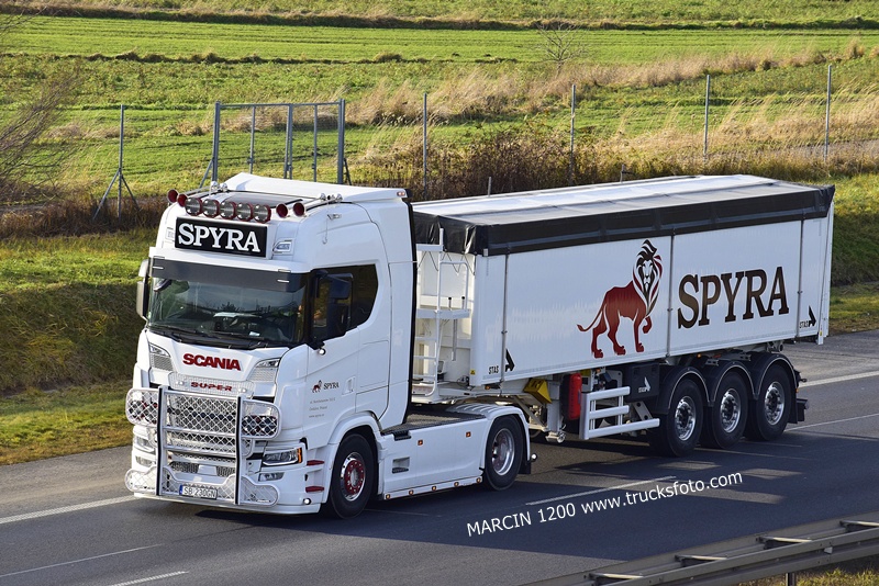 _DSC8031 SPYRA-crop-SCANIA S560.JPG
