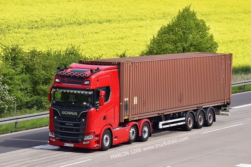 _DSC4837 MAJORKA TRANS-crop-SCANIA S530 V8.JPG