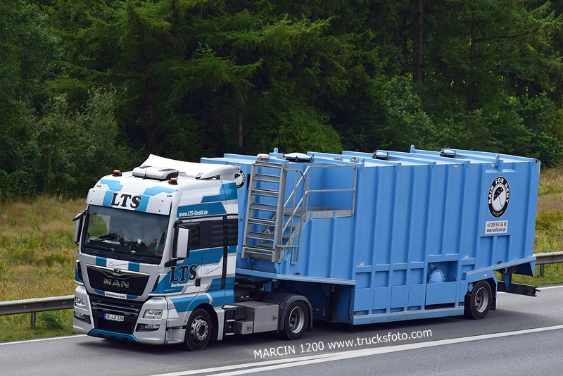 _DSC9208 LTS-crop-MAN TGX.JPG