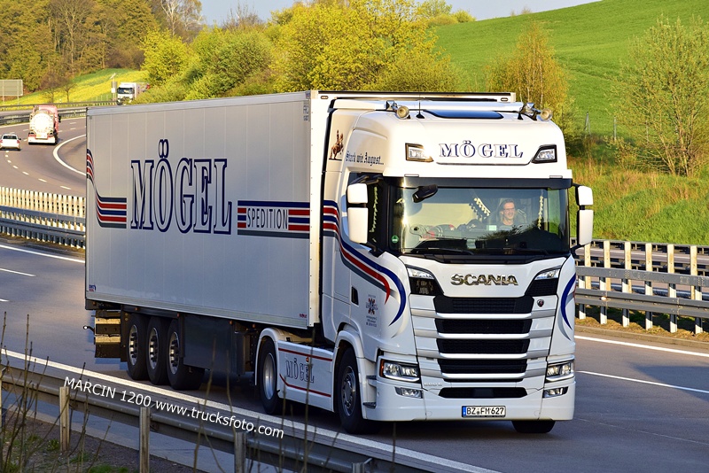 _DSC2550 MOGEL-crop-SCANIA S500.JPG